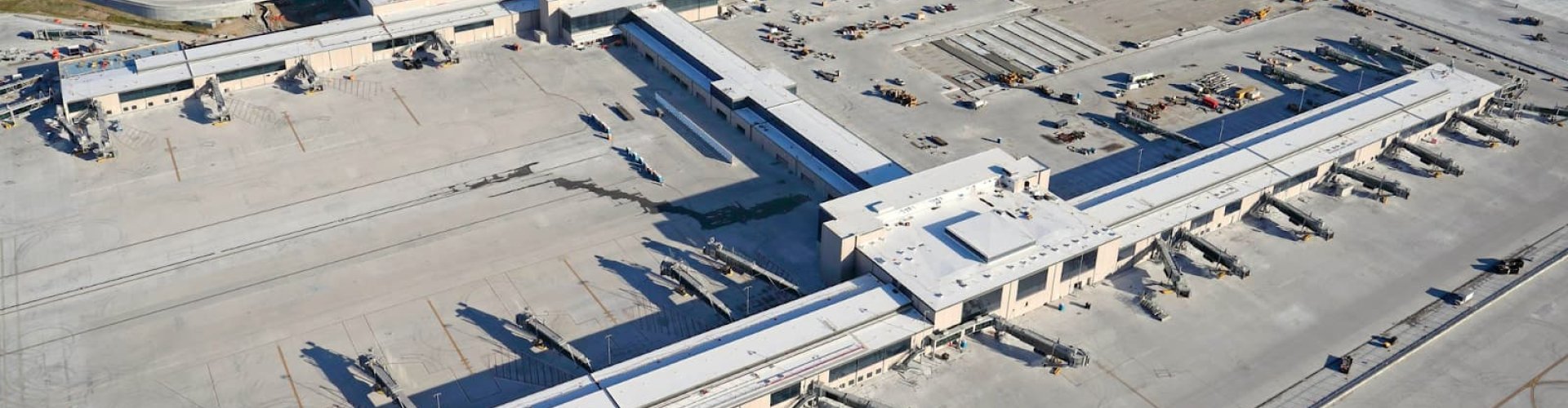 Kansas City Intl Airport, MO, US landscape