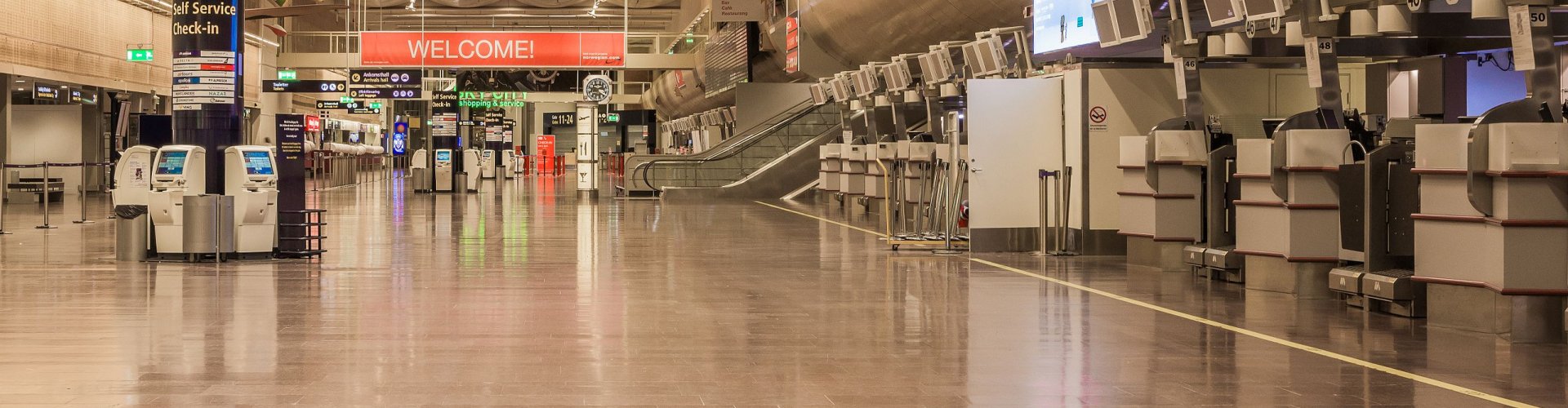 Arlanda Airport, SE plane taking off