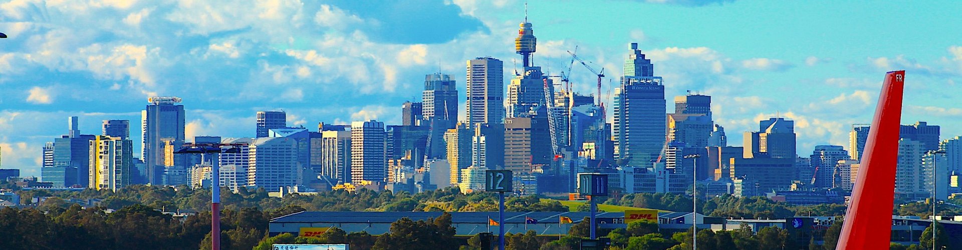 Sydney traffic gridlock vs clear city roads during off-peak